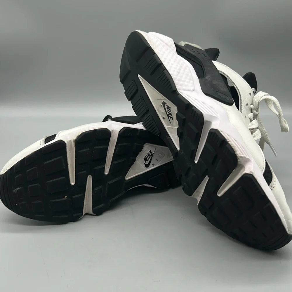 Nike Mens Size 9 Air Huarache OG Orca White Black Oreo Shoes Sneakers